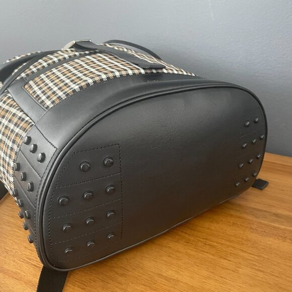 Tod's Italy Tech New Gommini Medio Backpack, XBMTDSG9300NRHXTT3 - Picture 10 of 15